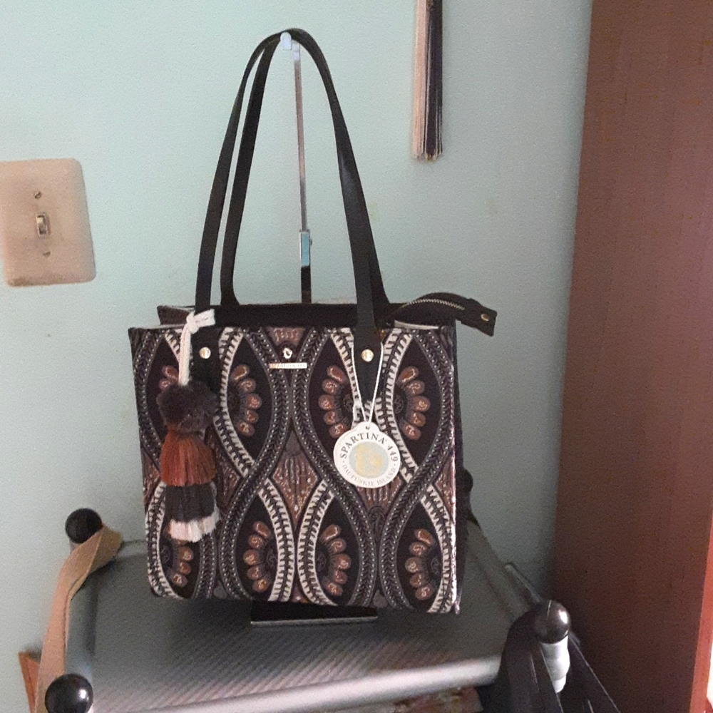 Gorgeous Brand New Spartina 449 Handbag